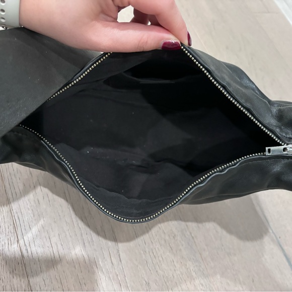 COS LEATHER SWING BAG | BLACK - Picture 5 of 12